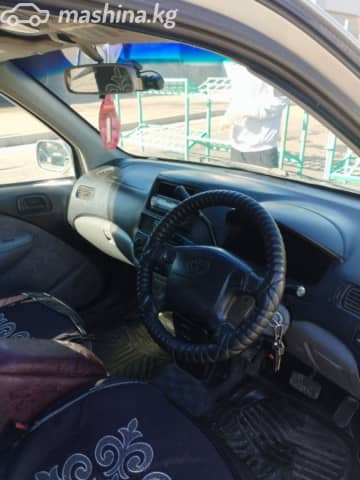 Toyota Raum I 1.5 AT