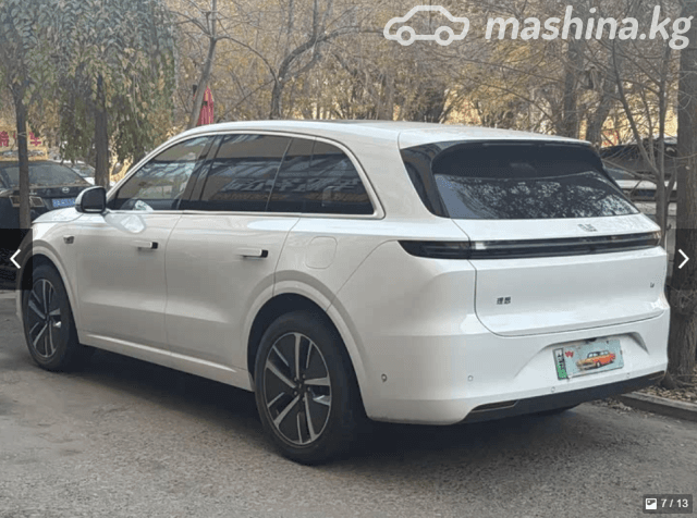 LiXiang L6 1.5hyb AT 4WD