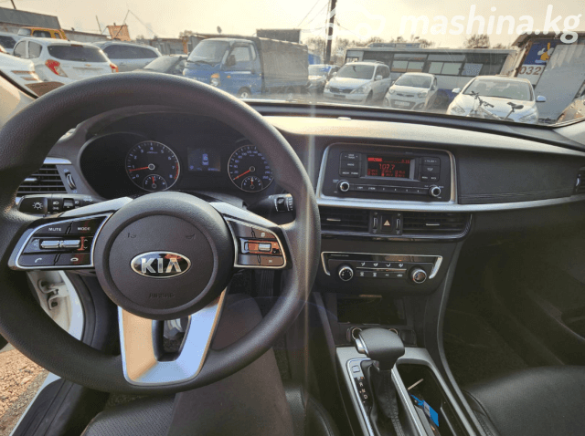 Kia K5 II 2.0 AT