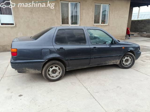 Volkswagen Vento 1.8 MT