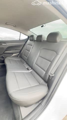 Hyundai Avante VI Рестайлинг 1.6 CVT
