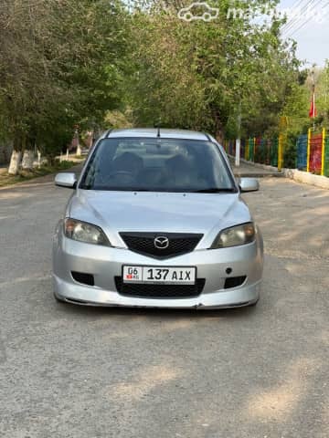 Mazda Demio II (DY) 1.5 AT
