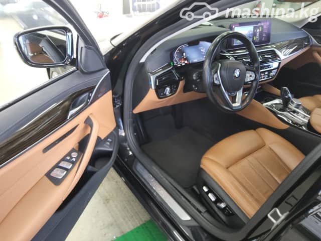 BMW 5 серии VII (G30/G31) Рестайлинг 520i 2.0 AT