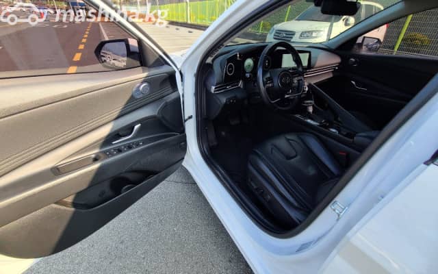 Hyundai Avante VII 1.6 CVT