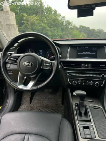 Kia K5 II 2.0 AT