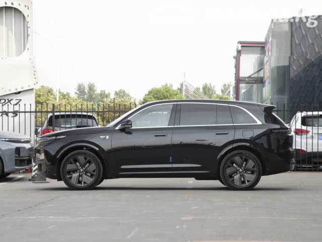 LiXiang L7 Max 1.5hyb AT 4WD