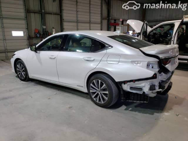 Lexus ES VII Рестайлинг 300h 2.5hyb CVT