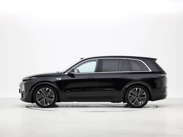 LiXiang L8 Рестайлинг 1.5hyb AT 4WD