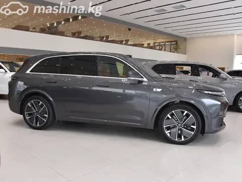 LiXiang L7 Рестайлинг 1.5hyb AT 4WD