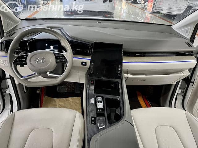 Hyundai Custo 2.0 AT