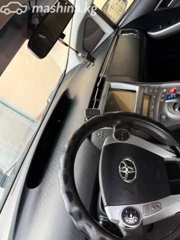 Toyota Prius III Рестайлинг (XW30) 1.8hyb AT