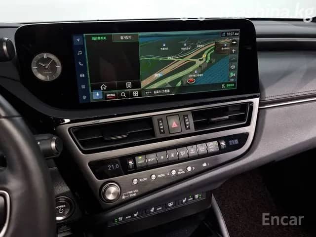 Lexus ES VII Рестайлинг 300h 2.5hyb CVT