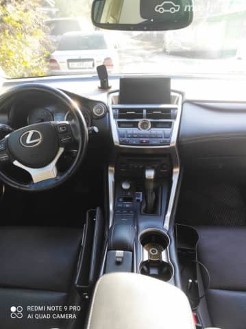 Lexus NX I 200t 2.0 AT 4WD
