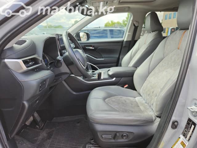 Toyota Highlander IV (U70) 2.5hyb AT 4WD