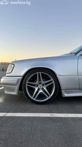 Mercedes-Benz E-Класс I (W124) 320 5-speed 3.2 AT