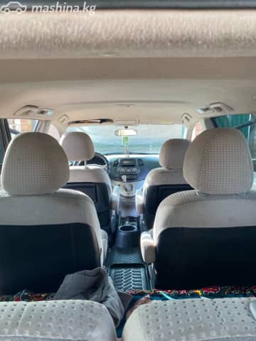 Mitsubishi Grandis 2.4 MT