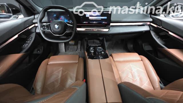 BMW 5 серии VIII (G60/G61/G68) 530e xDrive 2.0hyb AT 4WD