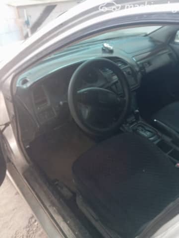 Honda Accord VI 2.0 AT