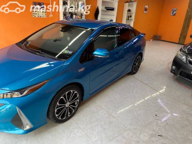 Toyota Prius IV Рестайлинг (XW50) 1.8hyb AT