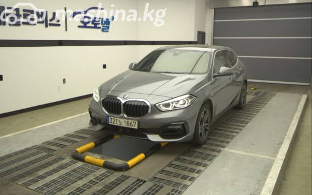 BMW 1 серии III (F40) 120i 2.0 AMT