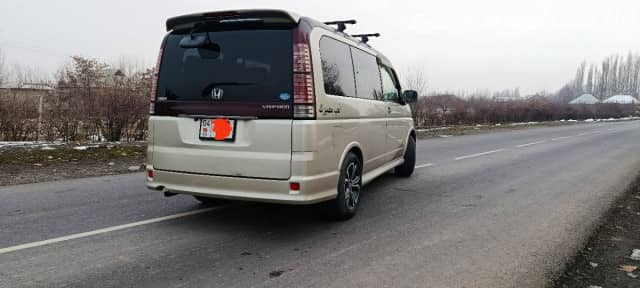 Honda Stepwgn II Рестайлинг 2.0 AT