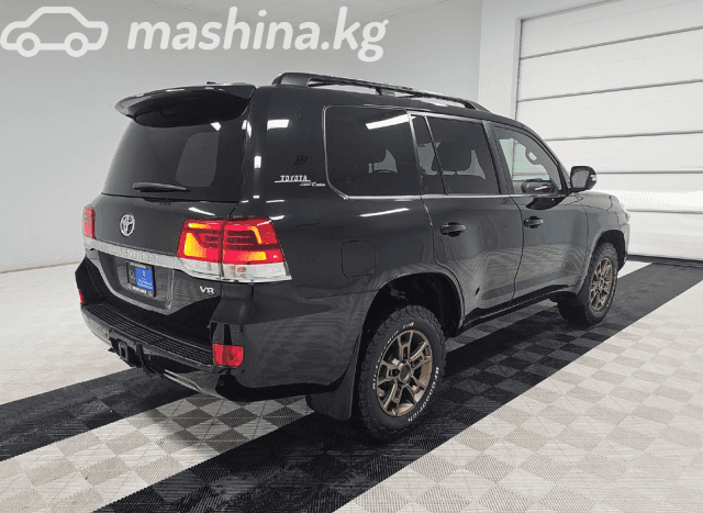 Toyota Land Cruiser 200 Series Рестайлинг 2 5.7 AT 4WD