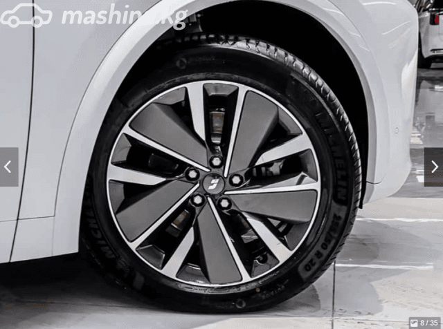 LiXiang L7 Рестайлинг 1.5hyb AT 4WD