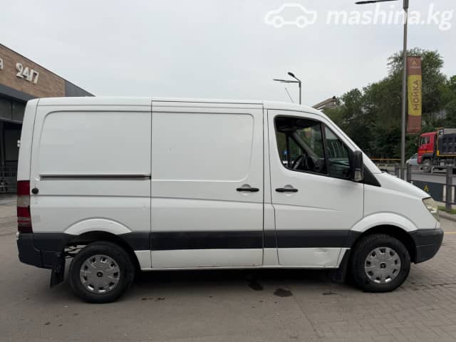 Mercedes-Benz Бортовой (4х2)