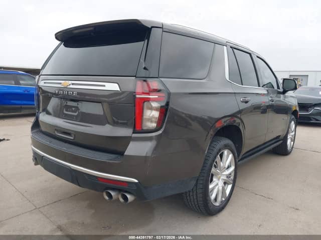 Chevrolet Tahoe V 6.2 AT