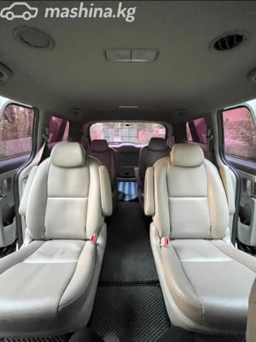 Kia Carnival III 2.2d AT