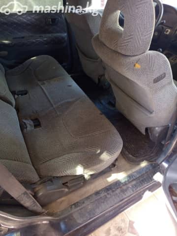 Mitsubishi Space Wagon III 2.4 MT