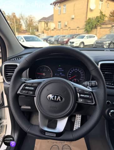 Kia Sportage IV Рестайлинг 2.0d AT