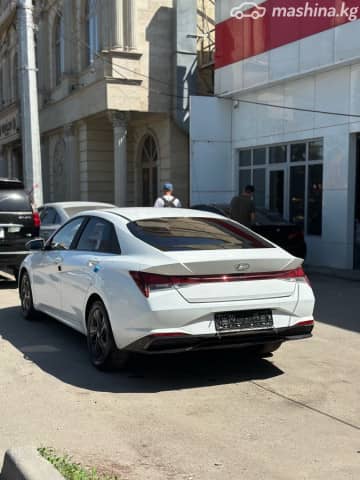 Hyundai Avante VII 1.6hyb AMT