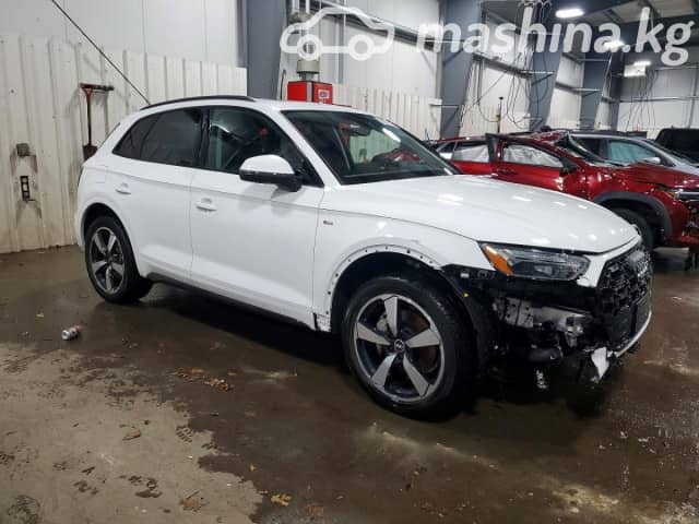 Audi Q5 II (FY) Рестайлинг 45 TFSI 2.0 AMT 4WD