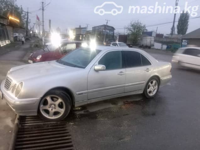 Mercedes-Benz E-Класс II (W210, S210) Рестайлинг 240 2.6 AT