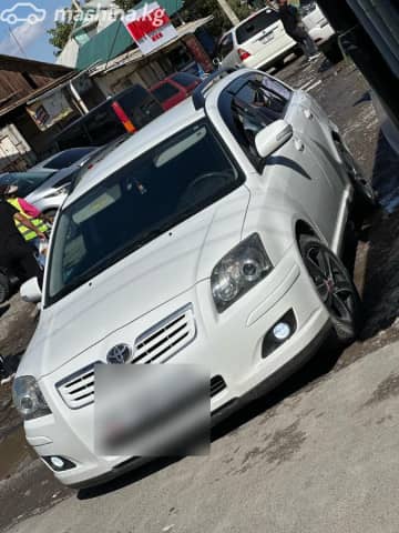 Toyota Avensis II Рестайлинг 2.2d MT
