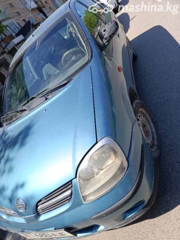 Nissan Almera Tino 1.8 MT