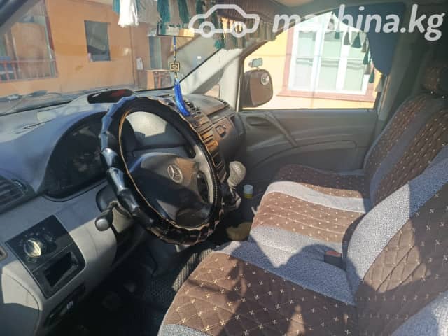 Mercedes-Benz Vito II (W639) 111 CDI L2 2.2d MT