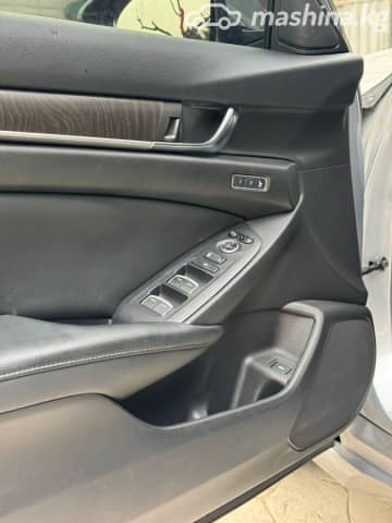 Honda Accord X 2.0 AT