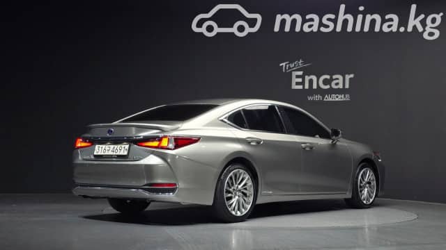 Lexus ES VII 300h 2.5hyb CVT