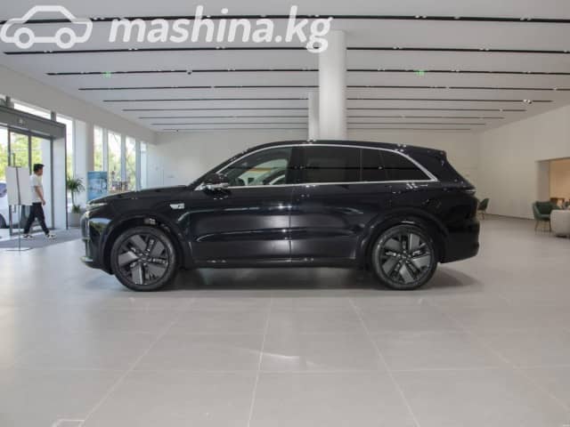 LiXiang L6 1.5hyb AT 4WD