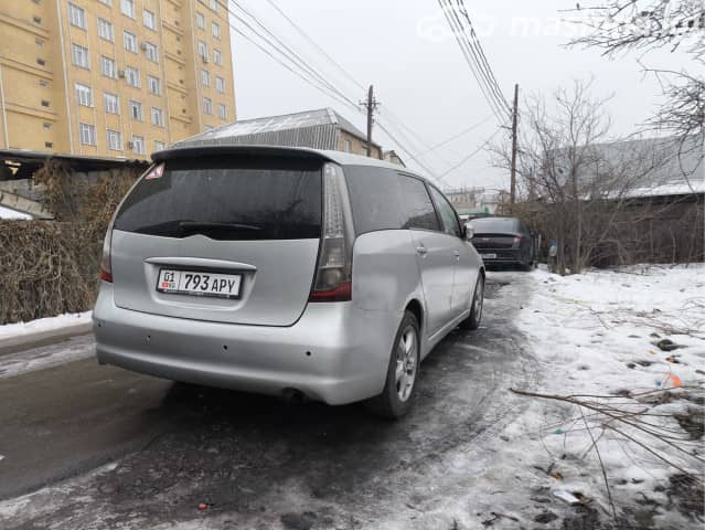 Mitsubishi Grandis 2.4 AT