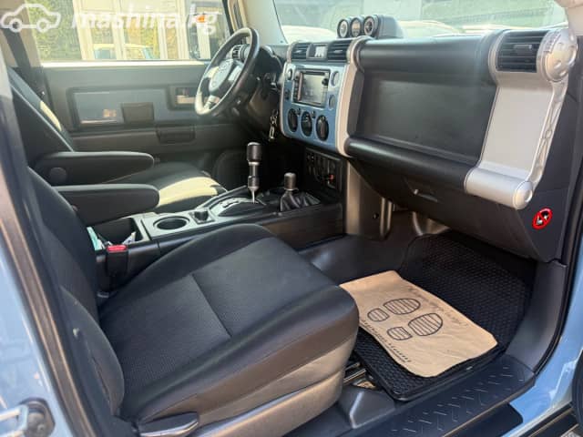 Toyota FJ Cruiser 4.0 AT 4WD