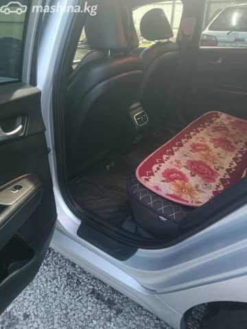 Kia K5 II 2.0 AT