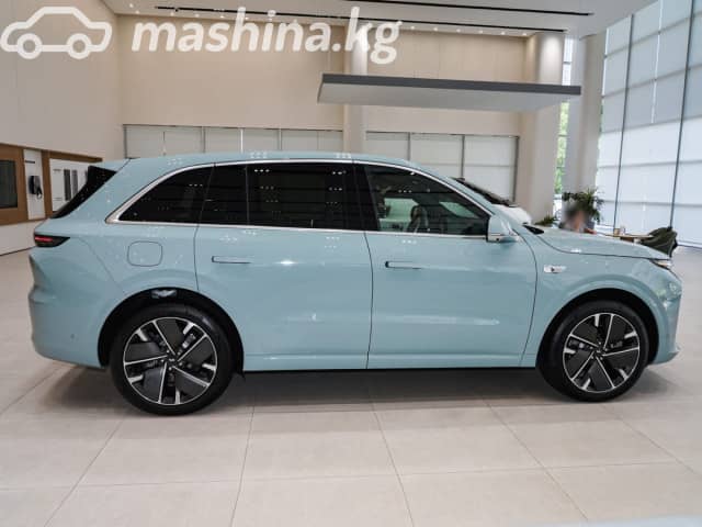 LiXiang L6 1.5hyb AT 4WD