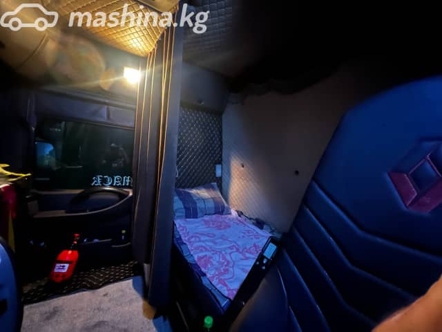 Renault Magnum