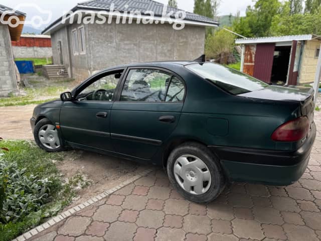 Toyota Avensis I Рестайлинг 1.6 MT