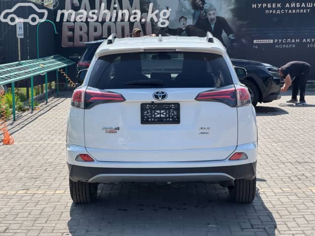 Toyota RAV4 IV (XA40) Рестайлинг 2.5 AT 4WD