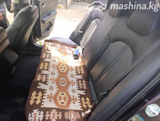 Kia K5 II 2.0hyb AT