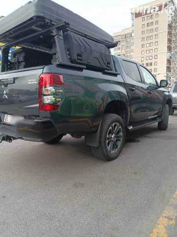 Mitsubishi L200 V Рестайлинг 2.4d AT 4WD